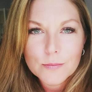 Meet your Posher, Gena